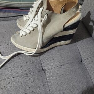 Elegant Gray and Navy Wedge Sandals